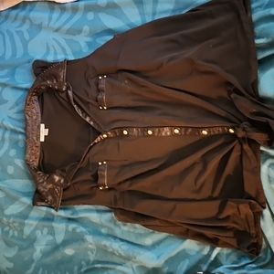 Roz and Ali button up front tie tank blouse